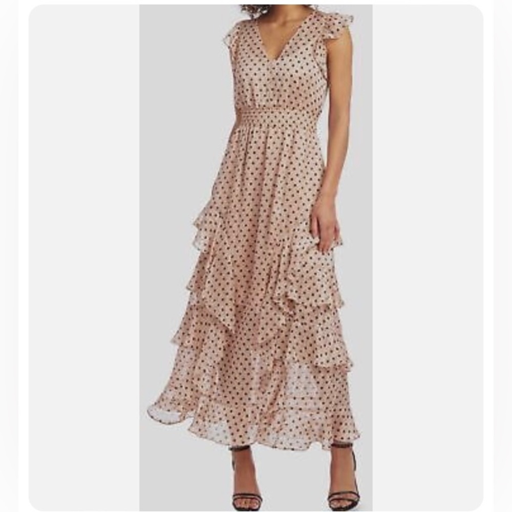 Ruffled v-neck dress with polka dots